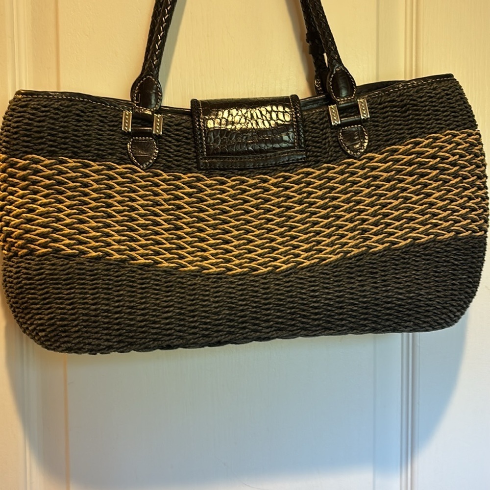 BRIGHTON “SAVANNAH” BLACK AND CREAM WOVEN SHOULDER BAG JUTE/STRAW MATERIAL - Picture 8 of 15